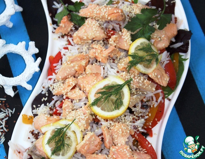 Рецепт: Рисовый салат с рыбой и сладким перцем