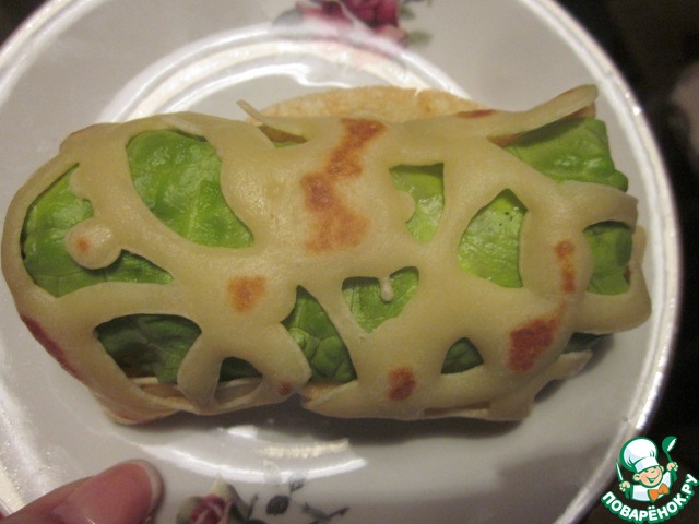 Ролл зеленый.