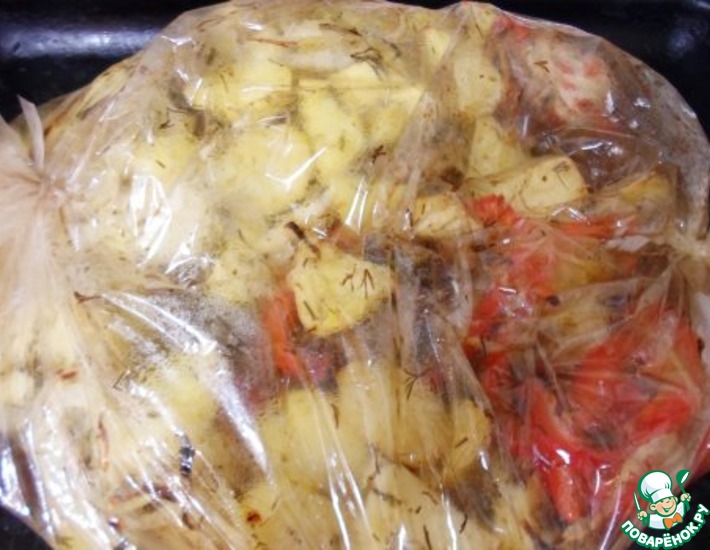 Рецепт: Картофель, запеченный с мясом в рукаве