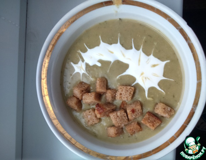 Рецепт: Суп-пюре из зеленого горошка