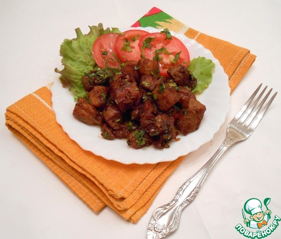 Мясо жареное с луком