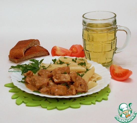 Свинина в соусе из пива и хлеба