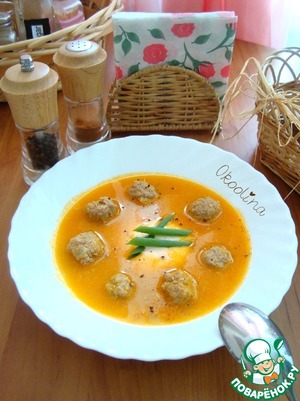 Рецепт Суп-пюре томатный с говяжьими фрикадельками и рикоттой