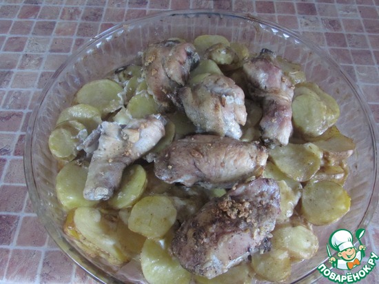 Курица с картошкой "2 в 1" по рецепту Ируня https://www.povarenok.ru/recipes/show/5963/