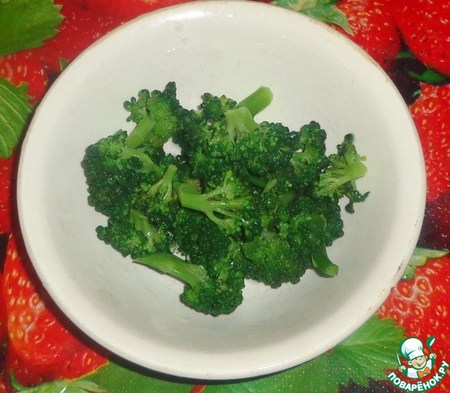 суп с брокколи и плавленным сыром. сырный суп с брокколи. суп с брокколи и плавленным сыром. суп-пюре из брокколи с плавленым сыром. сырный суп с курицей и плавленным сыром.