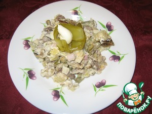 Рецепт Салат с куриными сердечками и баклажаном