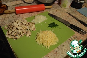 Слоеное тесто с грибами и сыром в духовке — рецепт грибной слойки