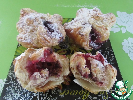 Воздушные пирожки с малиной в шоколаде по рецепту Даша Михайловна https://www.povarenok.ru/recipes/show/108778/