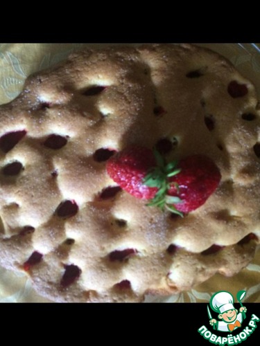 простой пирог из ревеня (с клубникой) https://www.povarenok.ru/recipes/show/107083/#com5422036