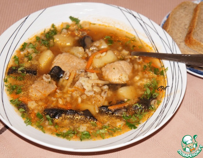 Рецепт: Швабский суп со свининой и перловкой