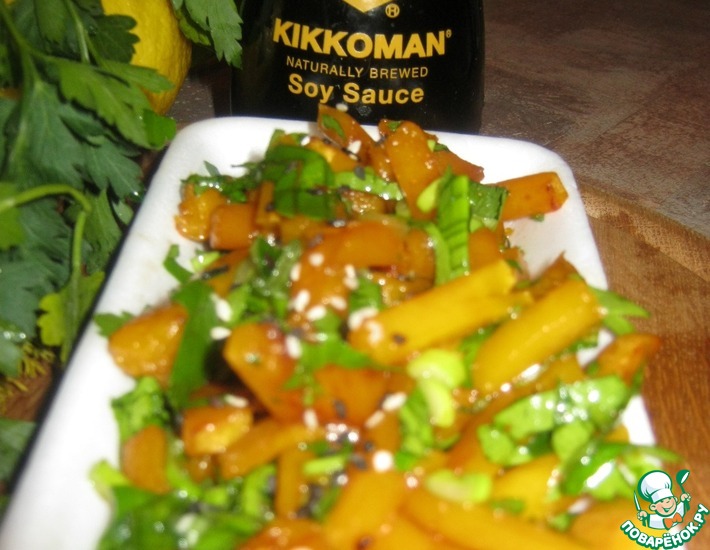 Рецепт: Лёгкий салат из маринованной тыквы