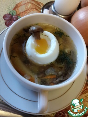 Рецепт Суп из соленых волнушек с яйцом всмятку
