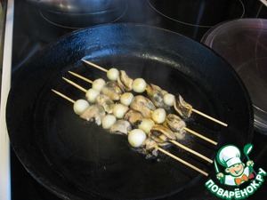 Шашлык из мидий на шпажках - пошаговый рецепт с фото