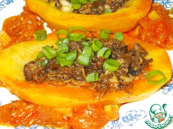 картофель,фаршированный грибами в томатном соусе