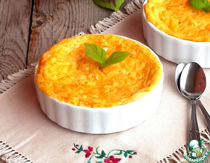 Рецепт: Десертный манный омлет с морковью