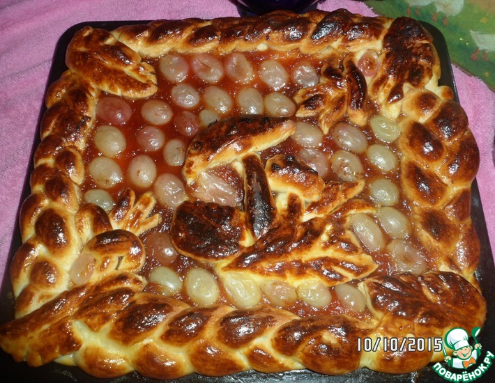 Рецепт: Пирог с овсяной мукой и яблочным повидлом