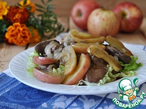 Рецепт Тёплый салат из куриной печени и яблок