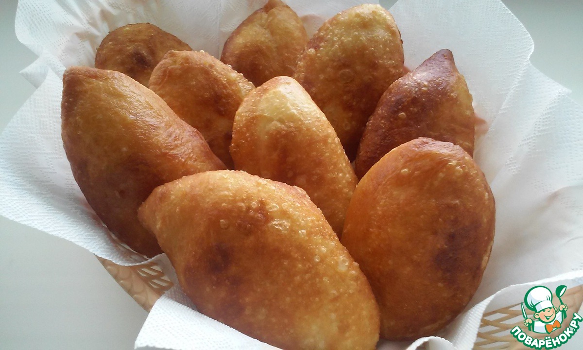 Постное тесто для жареных. Быстрое тесто для жареных пирожков. Постные пирожки. Пирожки жареные во фритюре. Жареные пирожки без швов.