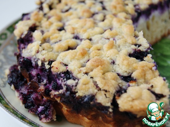 Роскошный пирог с черникой