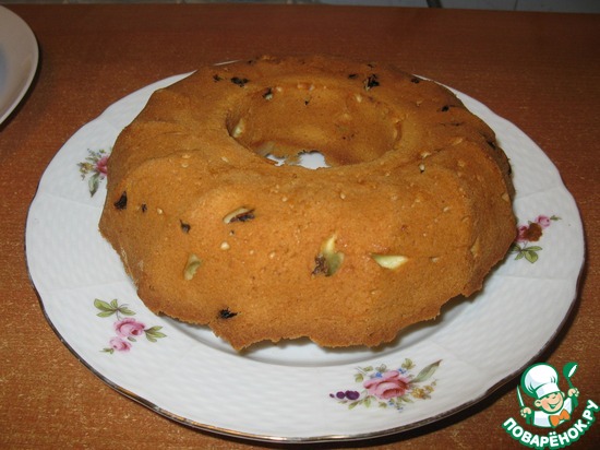 Ванильный кекс с кусочками шоколада