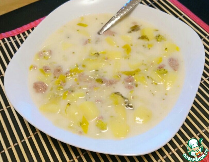 Рецепт: Сырный суп с фаршем и пореем