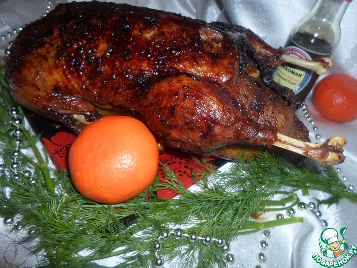 Утка, фаршированная яблоками и мандаринами кулинарный рецепт