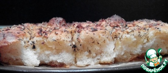 Картофельная фокачча из генуи с чесночным маслом