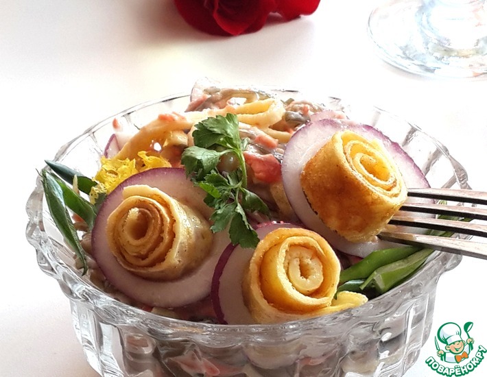 Рецепт: Салат с морской капустой и лососем