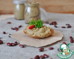 Liver pate with beans