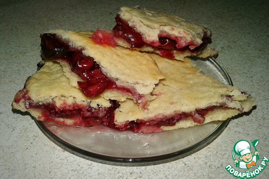 Пирог с вишней