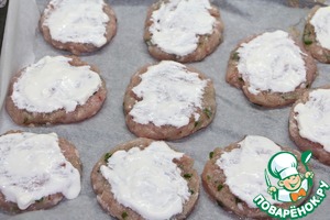 Рецепт котлет под шубой запеченные помидоры с фаршем в духовке с фото и пошаговым описанием приготовления блюда