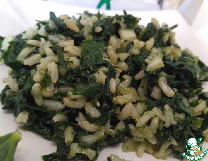 Рецепт салата с листьями сельдерея и чесноком