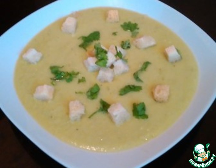 Рецепт: Суп-пюре из зеленого горошка и кабачка