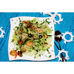 ����� "����� � ����"