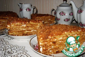 Рецепт: Медовый торт Посольский
