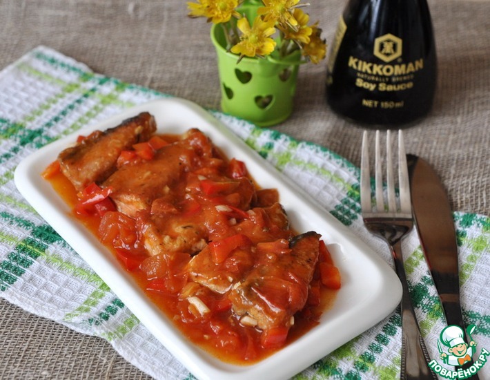Рецепт: Рыба под пикантным томатным соусом
