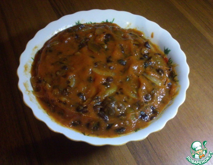 Рецепт: Фасоль с опятами в томатном соусе