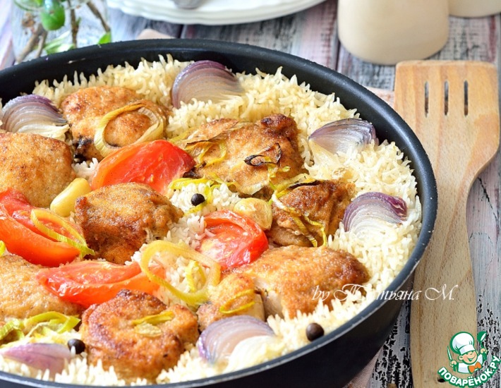 Рецепт: Грудка куриная, запеченная с рисом и овощами