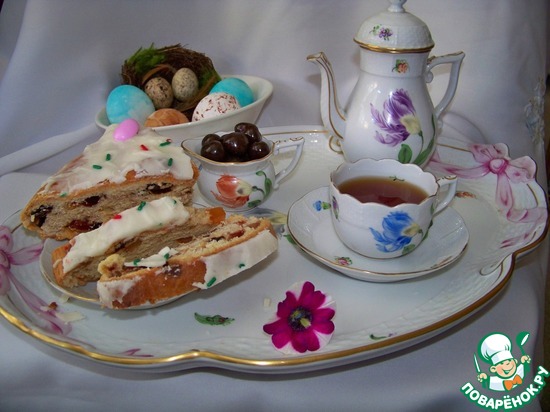 Булка с миндалём и изюмом "Подарочная"