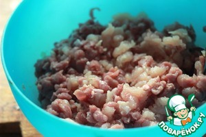 Ежики в сметанном соусе в духовке. Рецепт с грибами, сырым рисом, томатной пастой, макаронами, морковкой. Фото пошагово
