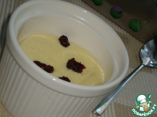 Порционная запеканка с вишней в микроволновке