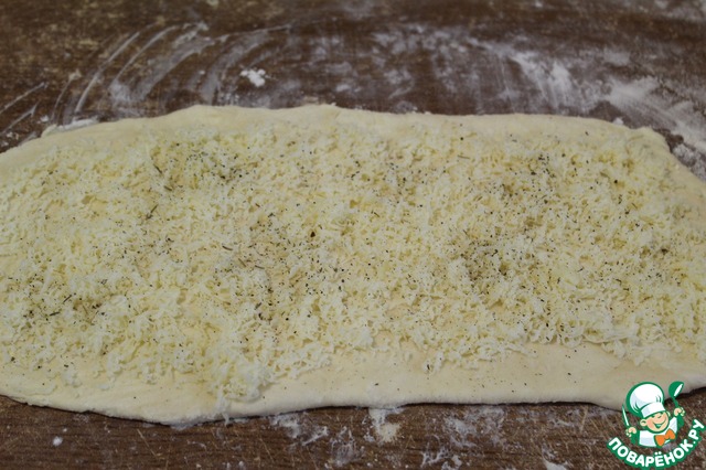 Слоеное тесто ингредиенты. Сыр слоеный творожный ТК. Смак слойка с творогом. Тесто слоёное дрожжевое творог как порезать.