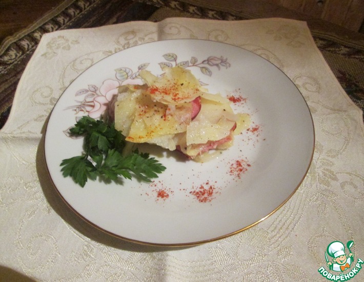 Рецепт: Картофельный пирог с салями