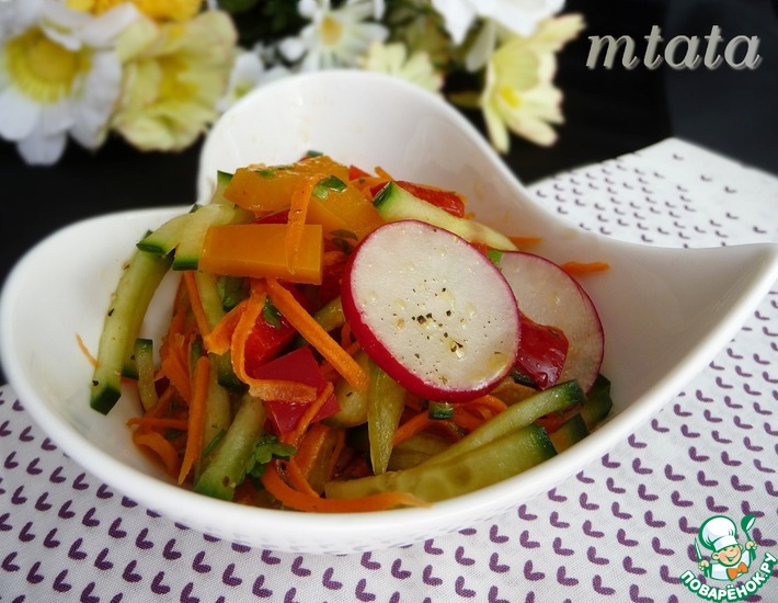 Рецепт: Салат из моркови, огурца и редиса