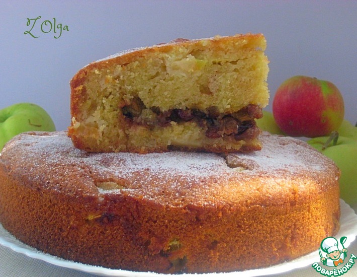 Рецепт: Яблочный пирог с изюмом и пряностями