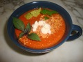 Суп-пюре из печеных томатов с песто