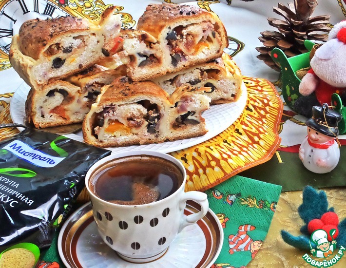Рецепт: Пирог Улиткас маслинами и сыром