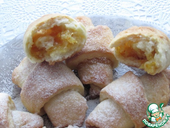 Творожные рогалики с абрикосовым джемом по рецепту mtata https://www.povarenok.ru/recipes/show/138017/