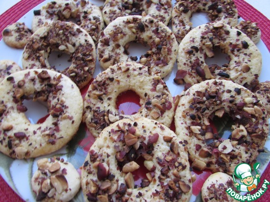 Песочные кольца с арахисом по рецепту Надежда https://www.povarenok.ru/recipes/show/137254/