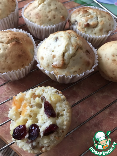 "Кексы с орехами и цукатами"